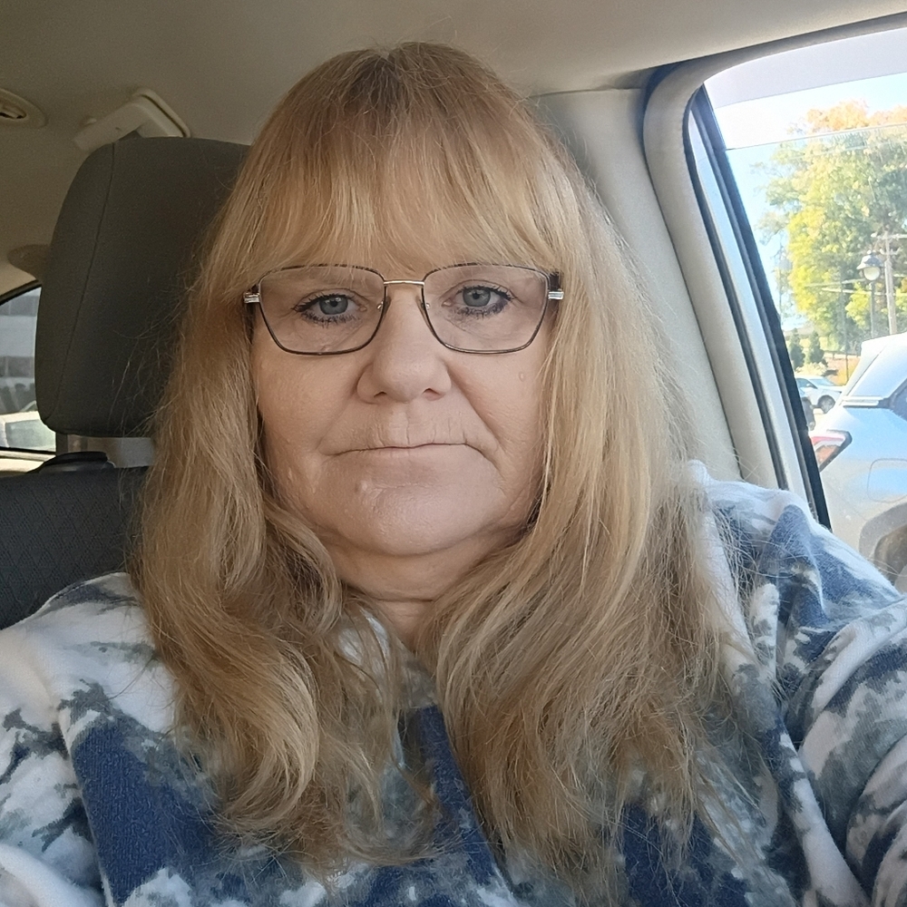 Meet your Posher, Brenda